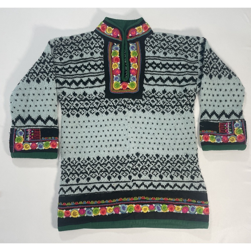 Vtg 70's Oversized Nordic Style Soft Wool‎ Sweater With Embroidered Felt Trim